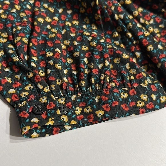 Gap Floral Short Sleeve Round Stretch Neck Blouse Women's Size XS - Picture 8 of 9